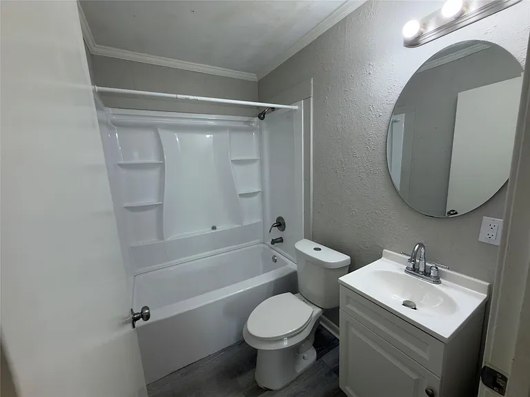 819 W Kyle Rd — Photo 16