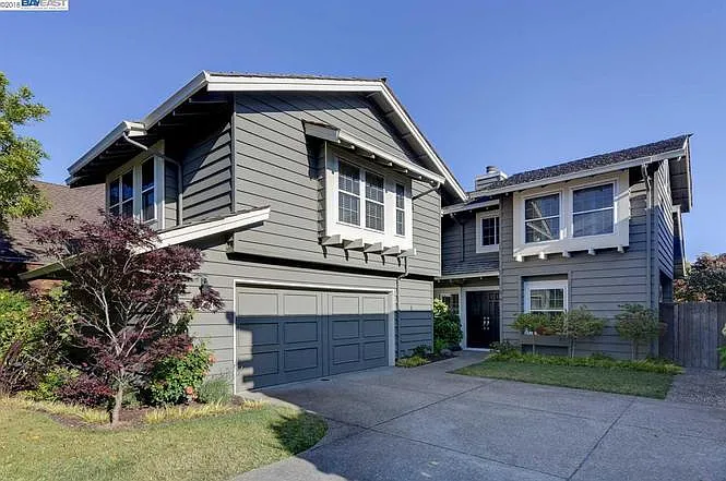 253 Oyster Pond Rd — Photo 1