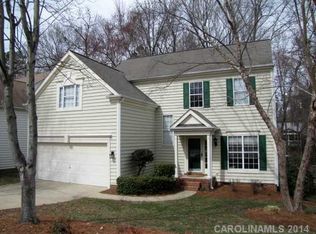 6415 Harburn Forest Dr, Charlotte, NC 28269