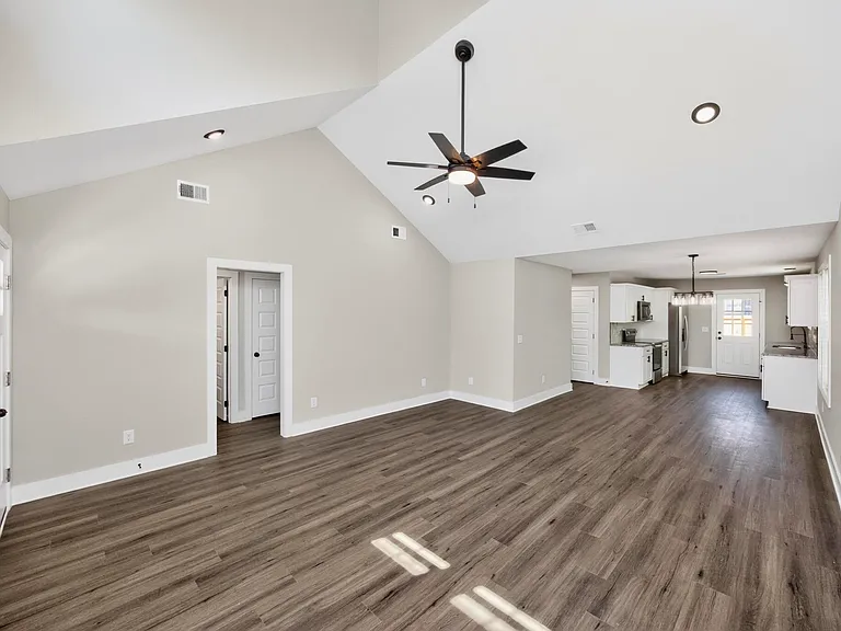 206 Ross Ave #110 — Photo 10