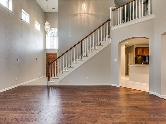 3rd image of 3404 Maddock Dr