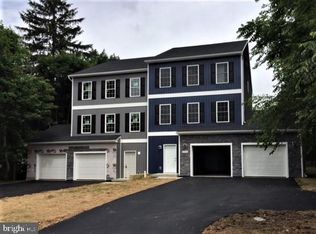 1002 N Houcksville Rd, Hampstead, MD 21074