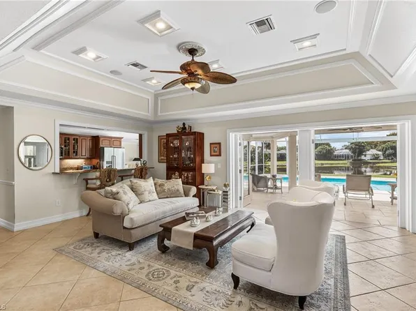 1904 Countess CT, NAPLES, FL 34110