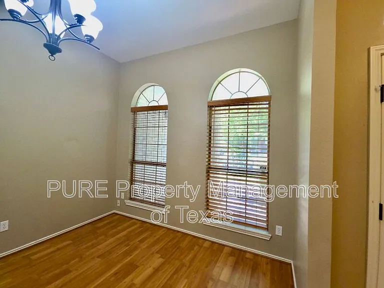1604 Copperhead Cv — Photo 11