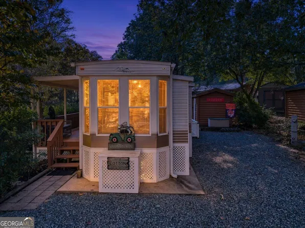 12 Tip Top Cir, Cleveland, GA 30528