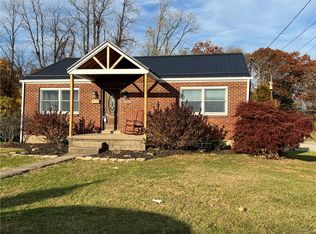2920 York Dr, New Kensington, PA 15068