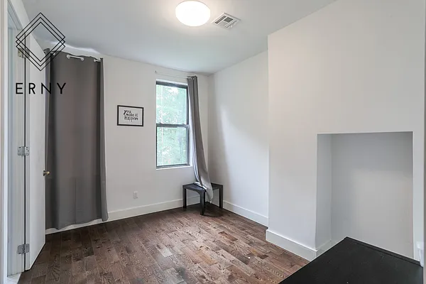 Rented by Pinn Realty | media 5