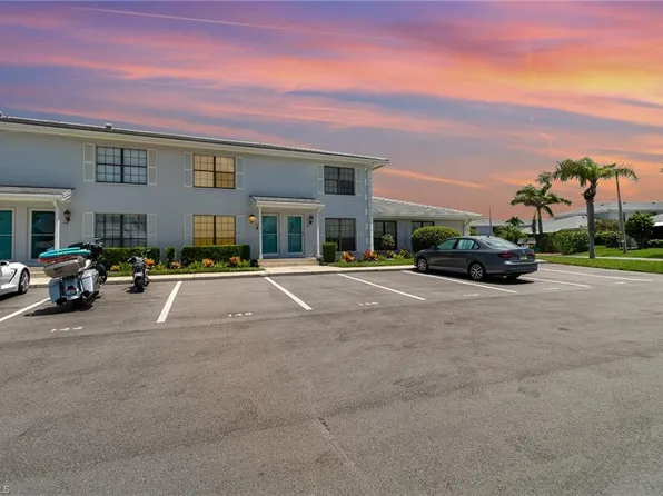 146 Clyburn Way W #I-6, Marco Island, FL 34145