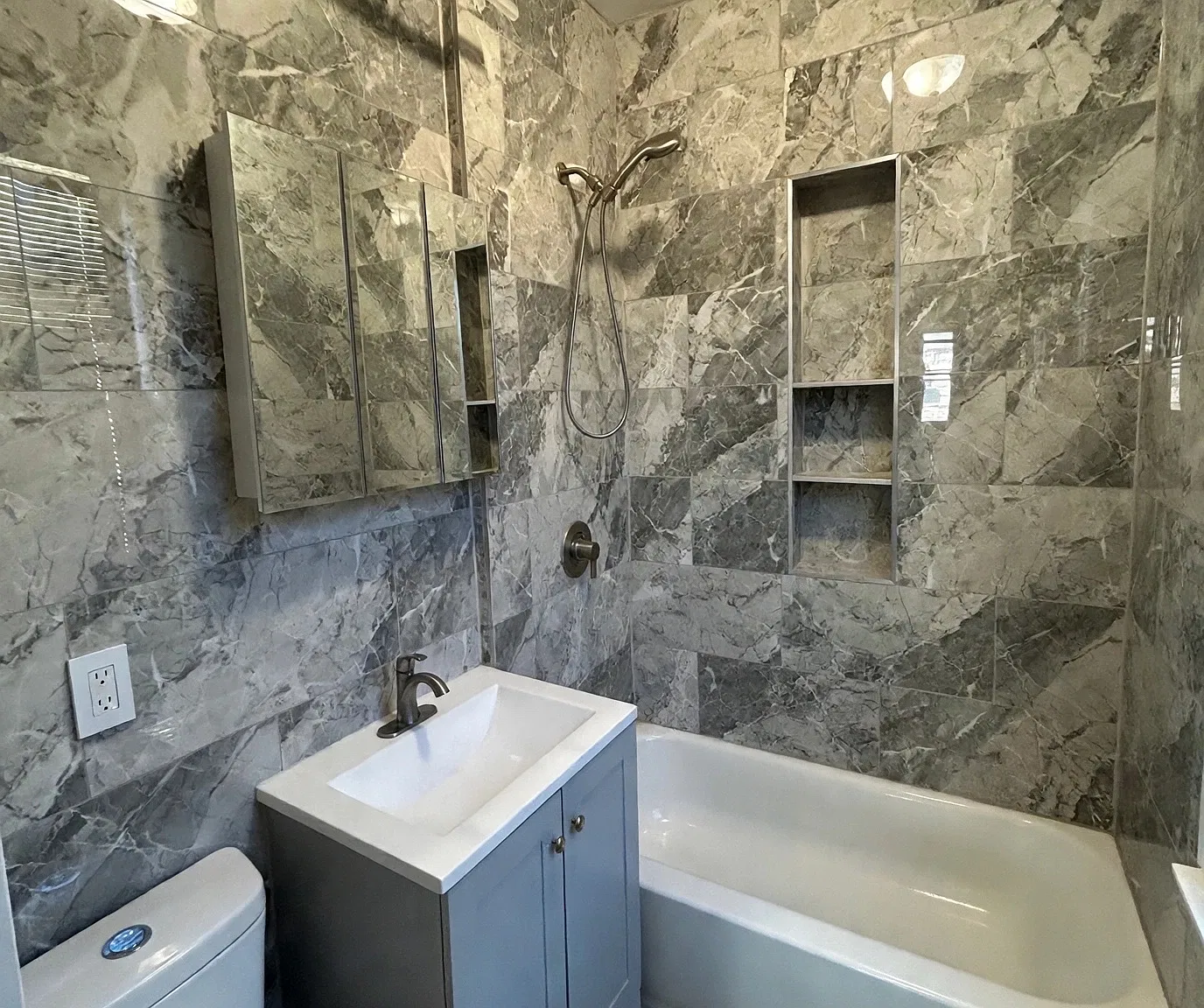 31 Randolph Ave — Photo 2