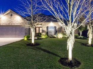 206 W Pin Oak Dr, Saint Rose, LA 70087
