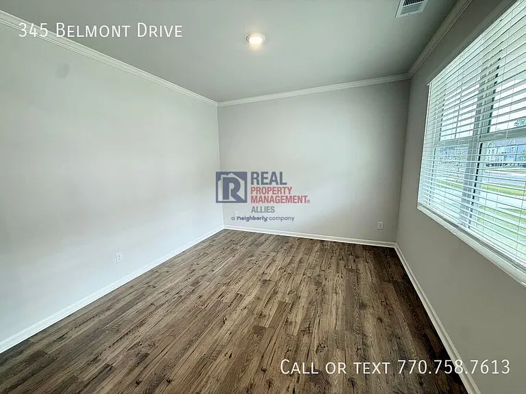 345 Belmont Dr — Photo 12