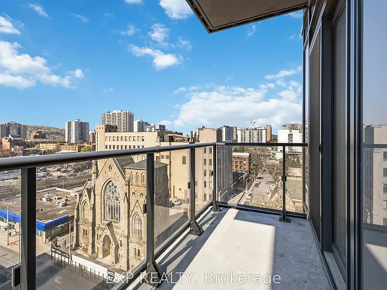 75 James St S #1522 — Photo 11