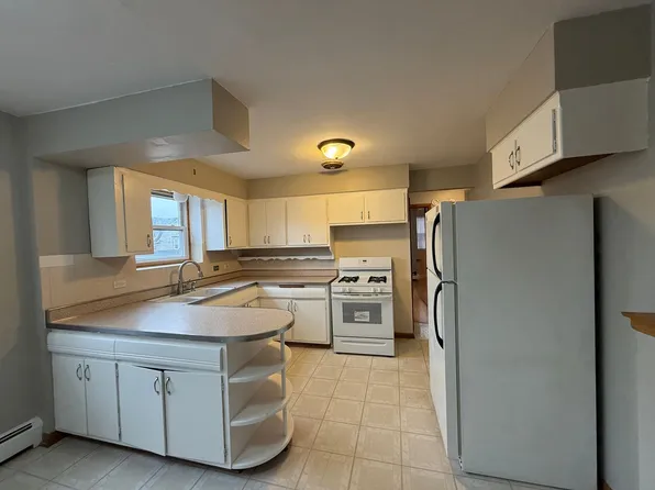 3522 South Oak Park Avenue, 3522 S Oak Park Ave #2F, Berwyn, IL 60402