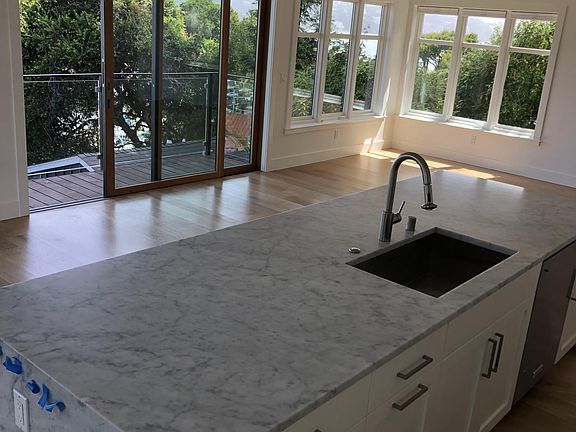 3rd image of 204 Bulkley Ave #B