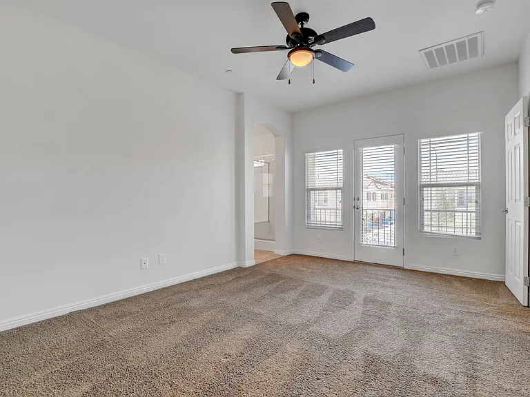 Gleneagles Village Townhomes