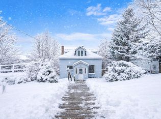 79 Poyntz St, Penetanguishene, ON L9M1N9