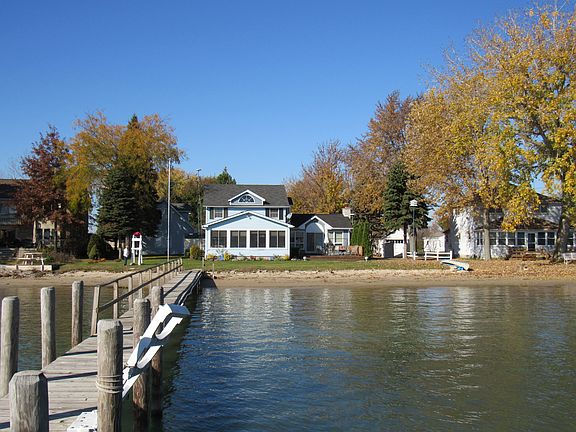 3rd image of 4129 Green Dr
