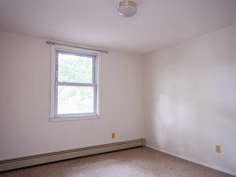 112 Highland Ave #2 — Photo 4