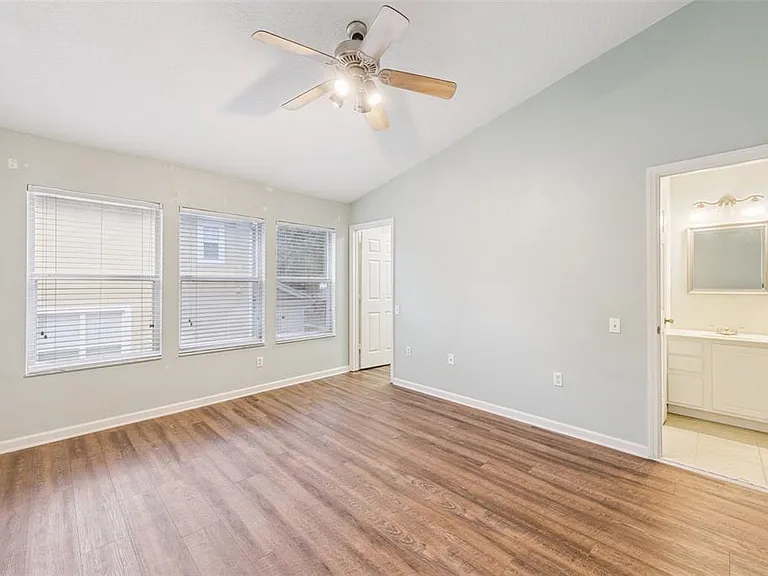 2561 Galliano Cir — Photo 22