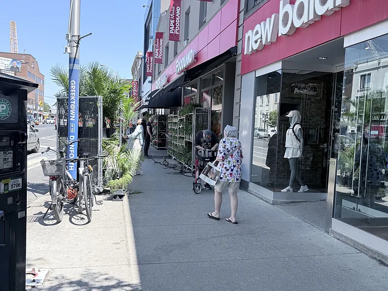 611 Danforth Ave #2 — Photo 13
