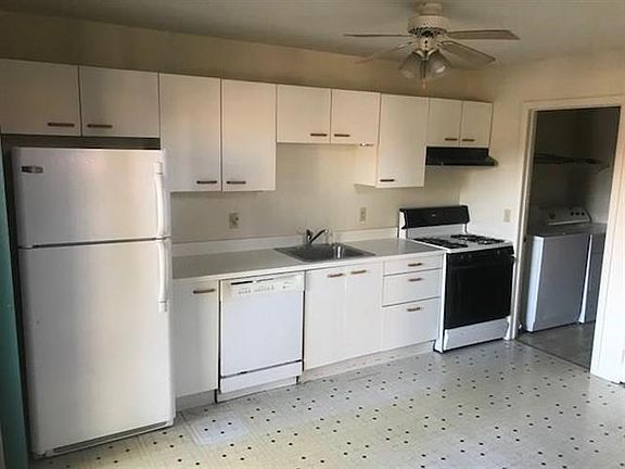 5th image of 24 Bloomingdale Dr #1C-2413