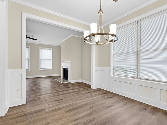 4th image of 1183 Sunny Valley Ln