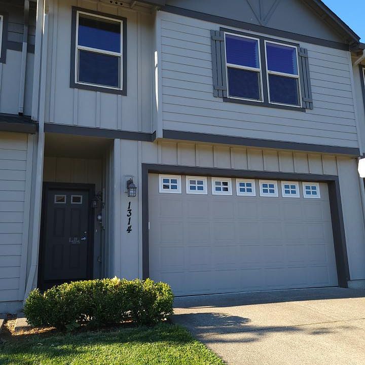 1st image of 1314 NE 83rd Dr