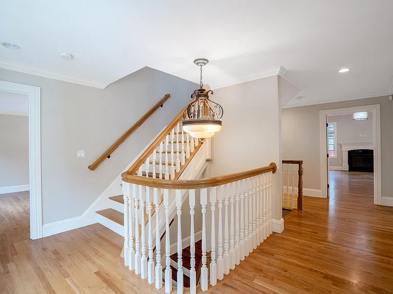 52 N Border Rd — Photo 14