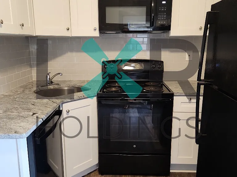 219 N 63rd St #1R — Photo 6