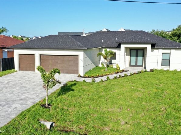 607 NW 8th Ter