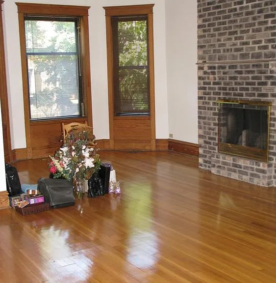 1031 W Dakin St #1 — Photo 3