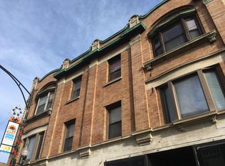 2935 N Clark St #2F, Chicago, IL 60657