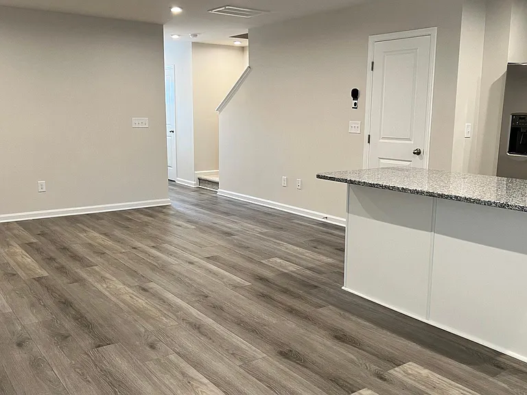 243 Christiana Ln #B — Photo 26