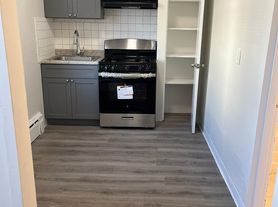 444 E 36th St, Paterson, NJ