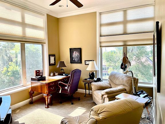 Large Study & TV Room