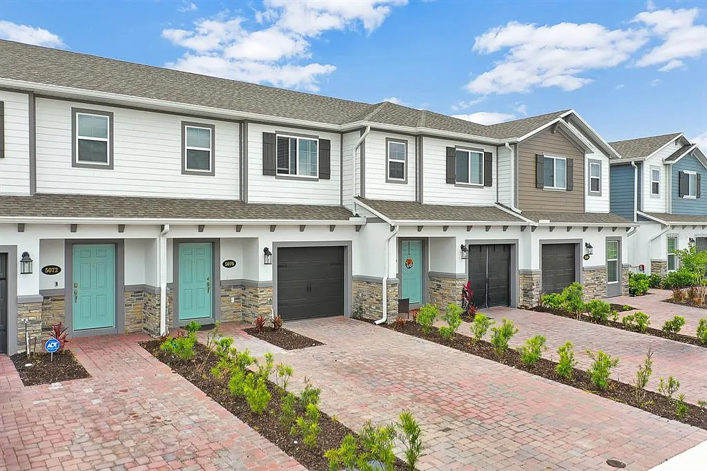 Building Photo - 5070 Rain Shadow Dr