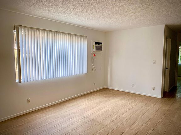 2nd image of 3205 Shasta Cir S #102