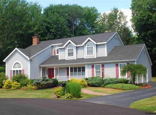 3 New Hampshire Ct, Rexford, NY 12148