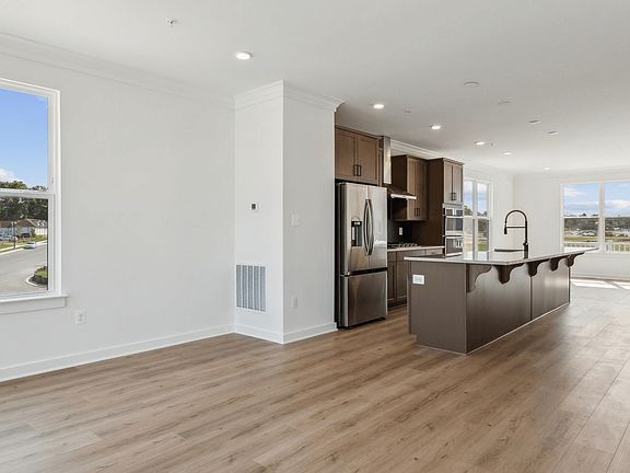 3rd image of 16123 Gwynn Brook Way