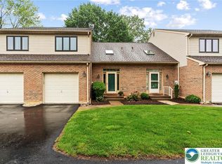 3242 Oakland Square Dr, Bethlehem, PA 18020