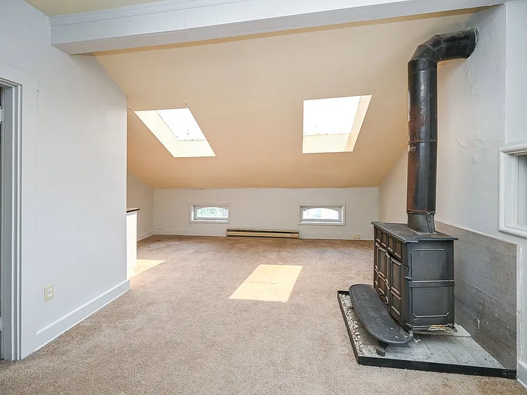 2431 Ohio Ave #4 — Photo 9