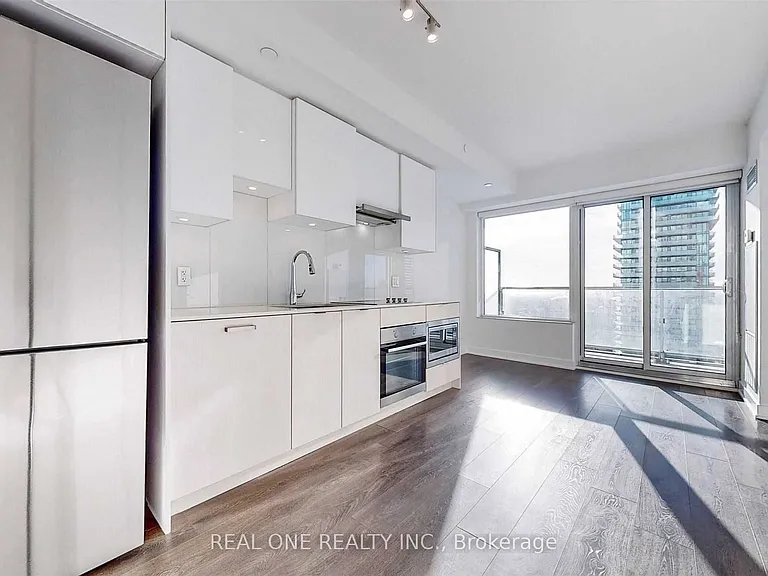 195 Redpath Ave #2709 — Photo 8