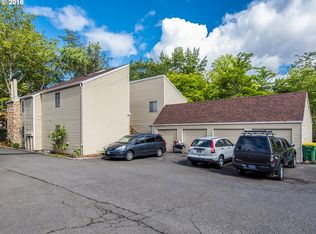 6240 SW Valley Cir, Beaverton, OR