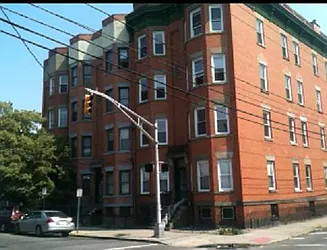 54 Saint Pauls Avenue