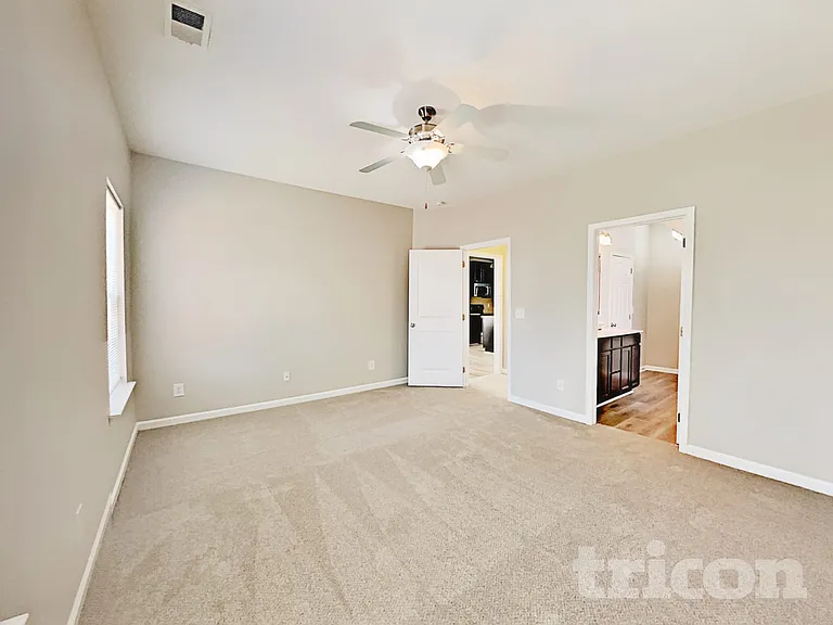 441 Laurel Leaf Dr — Photo 7