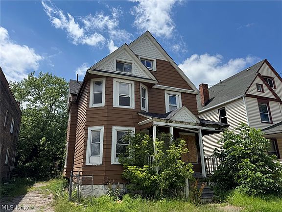 2nd image of 540 E 123rd St