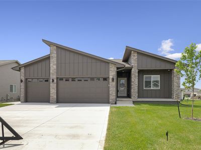 150 NW Hidden Knl, Waukee, IA, 50263