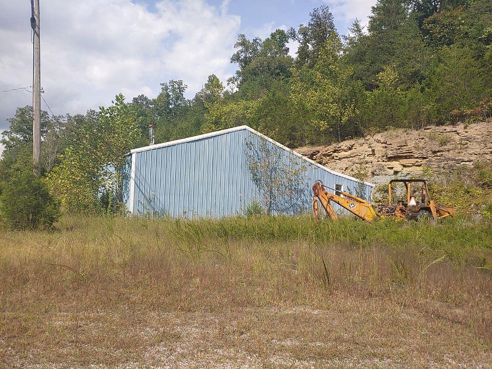 2nd image of 2800 Richmond St