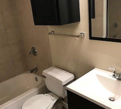 4th image of 2309 Balsam Dr APT K103