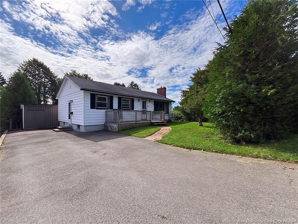1st image of 6 Barbara Cres